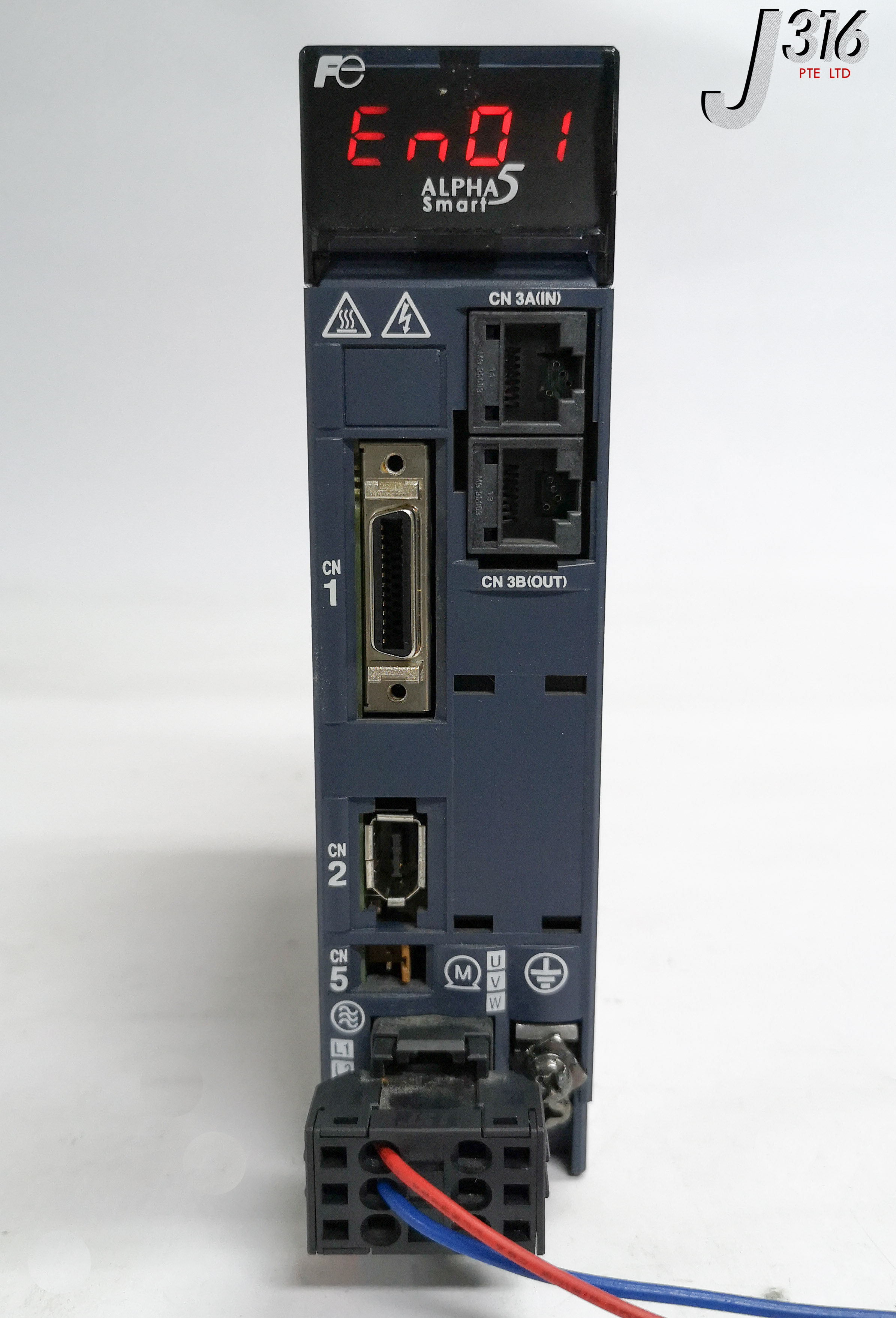 ハッピー 18336 FUJI ELE AC SERVO DRIVE OUTPUT 3PH. 400W 98V 0-400HZ 2.7A